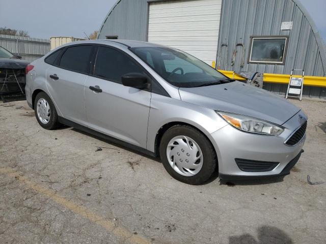 1FADP3E24GL328657 - 2016 FORD FOCUS S SILVER photo 4