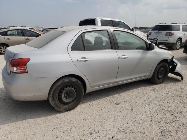 JTDBT4K30A1375607 - 2010 TOYOTA YARIS SILVER photo 3