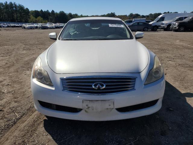 JNKCV66E19M720254 - 2009 INFINITI G37 BASE WHITE photo 5