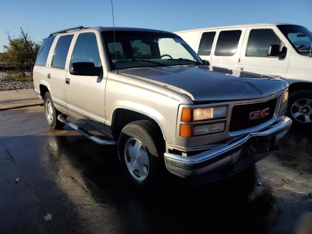 1GKEK13R2WJ736364 - 1998 GMC YUKON GOLD photo 4