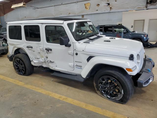 1C4JJXP68MW757591 - 2021 JEEP WRANGLER U SAHARA 4XE WHITE photo 4
