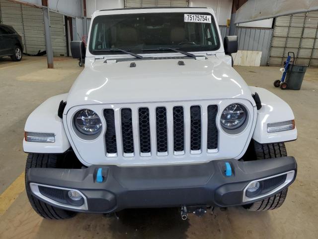 1C4JJXP68MW757591 - 2021 JEEP WRANGLER U SAHARA 4XE WHITE photo 5