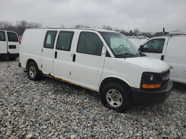 1GCFG15X081195637 - 2008 CHEVROLET EXPRESS G1 WHITE photo 4