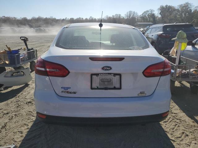 1FADP3FE5JL220158 - 2018 FORD FOCUS SE WHITE photo 6