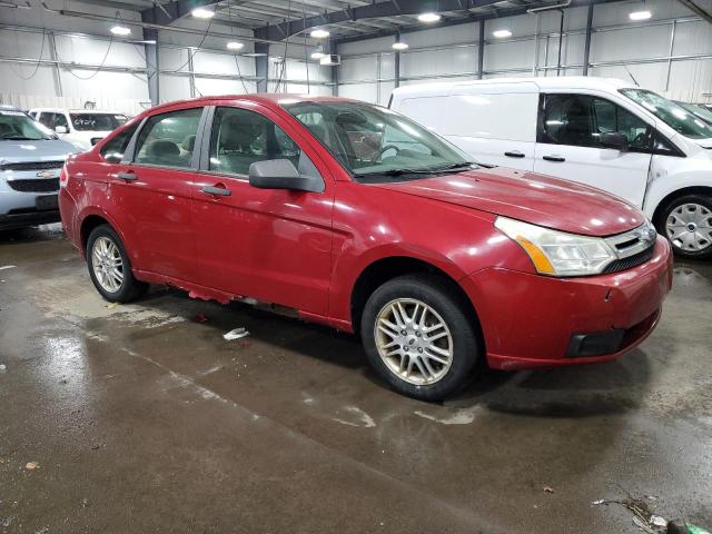 1FAHP35NX9W245957 - 2009 FORD FOCUS SE RED photo 4