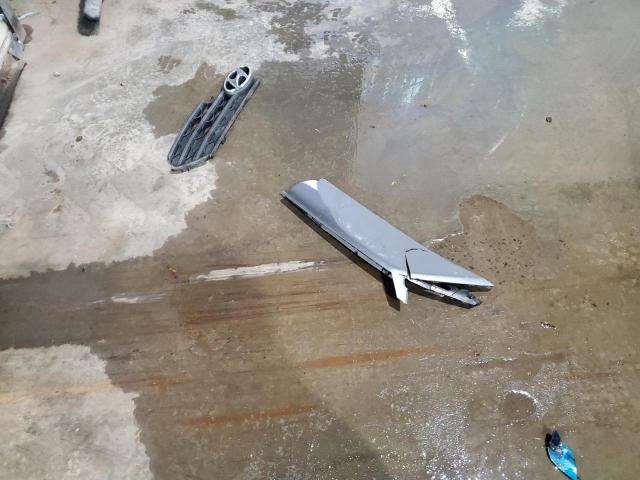 3KPC24A36JE028188 - 2018 HYUNDAI ACCENT SE Серый фото 12