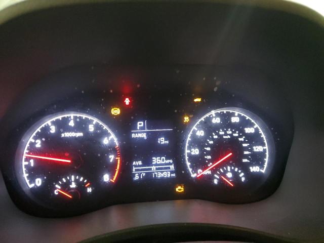 3KPC24A36JE028188 - 2018 HYUNDAI ACCENT SE Серый фото 9