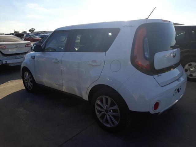 KNDJP3A52J7625472 - 2018 KIA SOUL + WHITE photo 2