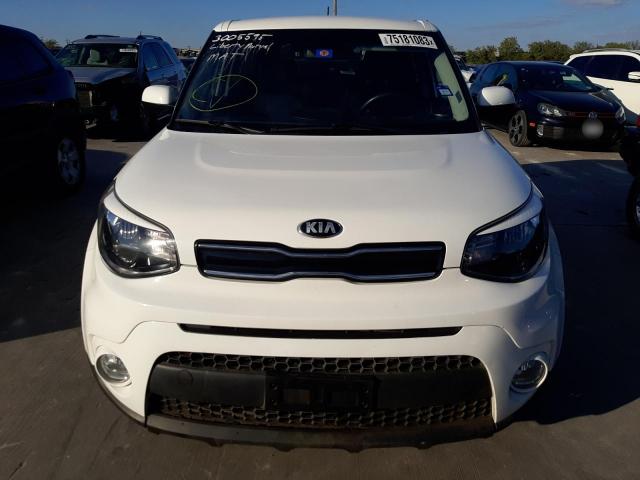 KNDJP3A52J7625472 - 2018 KIA SOUL + WHITE photo 5