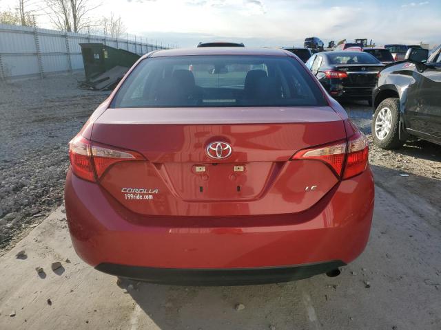 5YFBURHE0JP815629 - 2018 TOYOTA COROLLA L RED photo 6