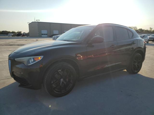 ZASFAKPN7J7B93638 - 2018 ALFA ROMEO STELVIO SPORT Schwarz Foto 1