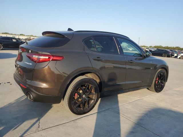 ZASFAKPN7J7B93638 - 2018 ALFA ROMEO STELVIO SPORT Schwarz Foto 3