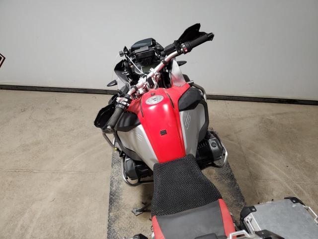 WB10A1209GZ664879 - 2016 BMW R1200 GS ADVENTURE RED photo 5