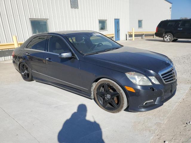 WDDHF7CB6AA033481 - 2010 MERCEDES-BENZ E 550 CHARCOAL photo 4