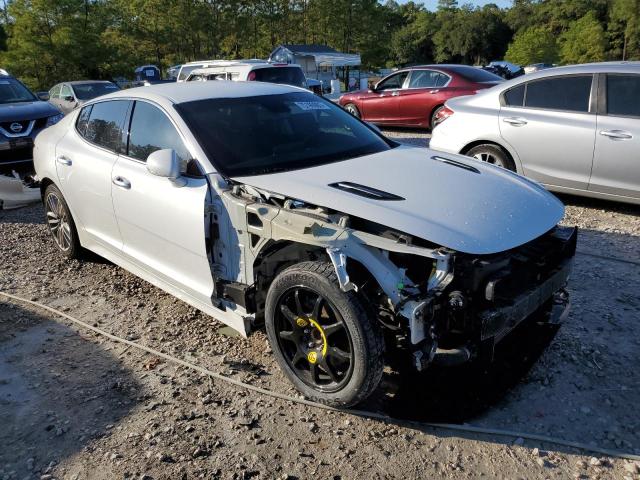 KNAE15LA3J6022574 - 2018 KIA STINGER WHITE photo 4