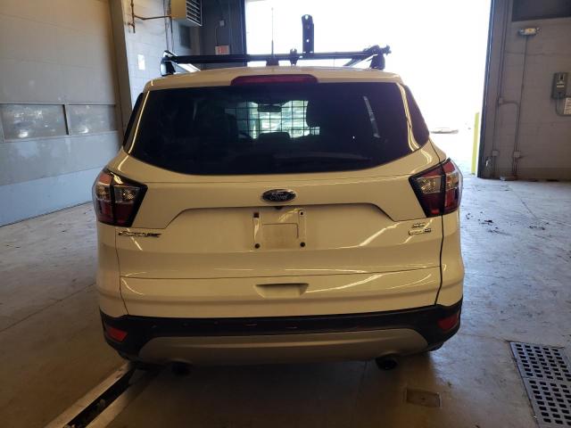 1FMCU9GD7JUD60869 - 2018 FORD ESCAPE SE WHITE photo 6