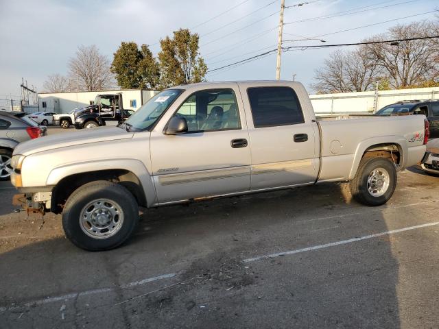 2004 CHEVROLET SILVERADO K2500, 