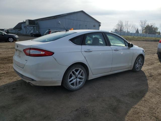 1FA6P0H79G5132572 - 2016 FORD FUSION SE WHITE photo 3