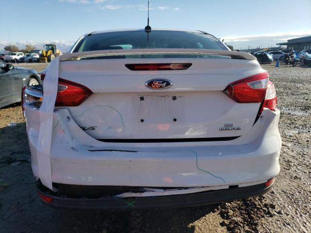 1FAHP3F29CL434872 - 2012 FORD FOCUS SE WHITE photo 6