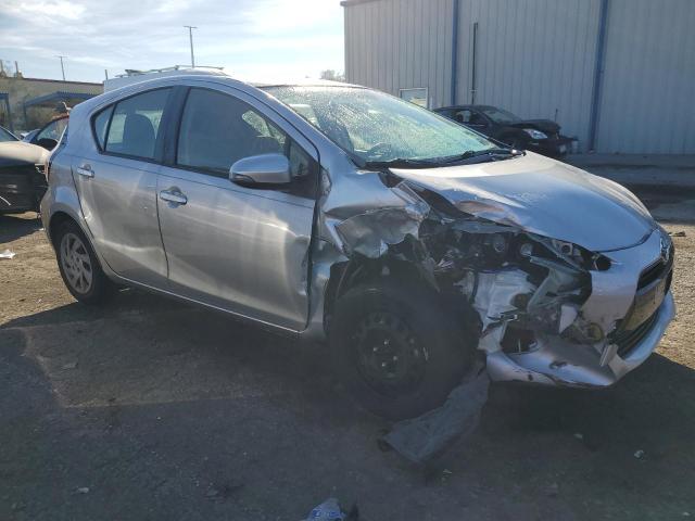 JTDKDTB33G1135662 - 2016 TOYOTA PRIUS C SILVER photo 4