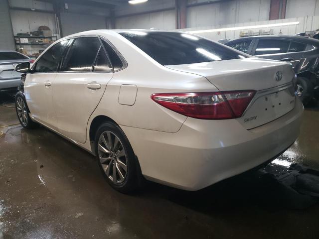 4T1BF1FK4GU245369 - 2016 TOYOTA CAMRY LE WHITE photo 2