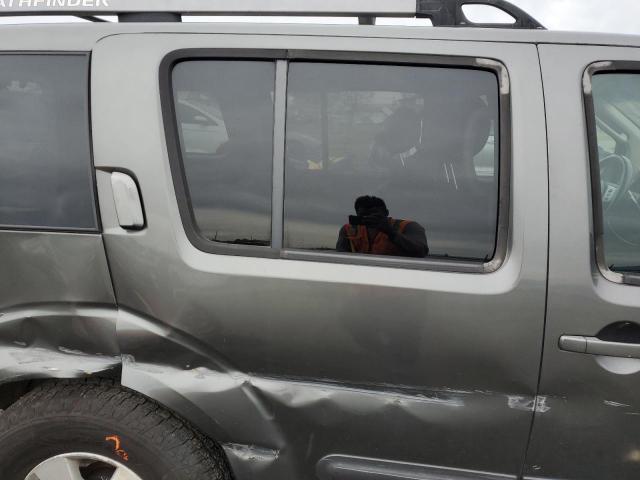 5N1AR18U55C766038 - 2005 NISSAN PATHFINDER LE 灰色 照片 11