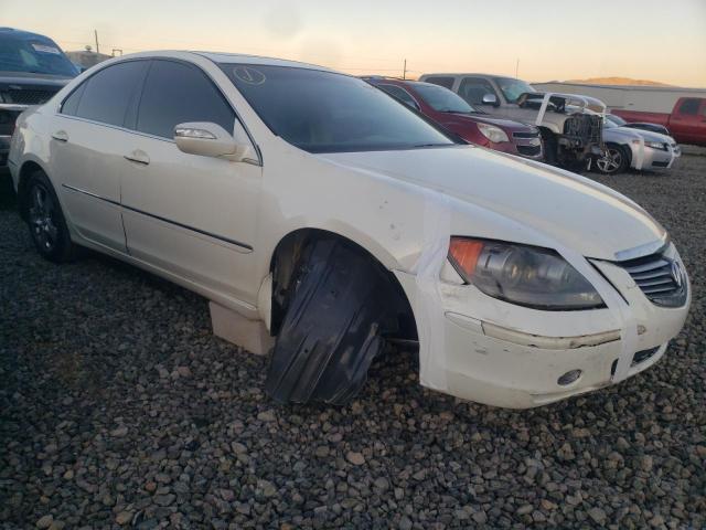 JH4KB16668C002509 - 2008 ACURA RL WHITE photo 4