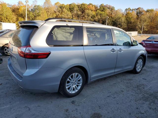 5TDYK3DC1FS625287 - 2015 TOYOTA SIENNA XLE SILVER photo 3