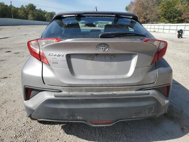 NMTKHMBX2JR039737 - 2018 TOYOTA C-HR XLE SILVER photo 6