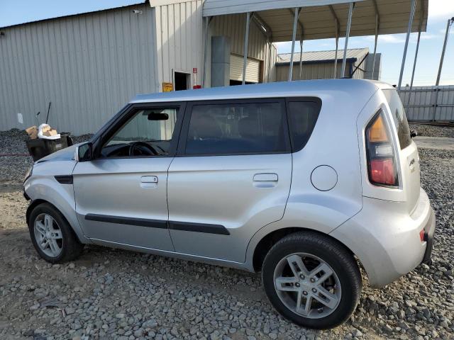 KNDJT2A25A7084767 - 2010 KIA SOUL + SILVER photo 2