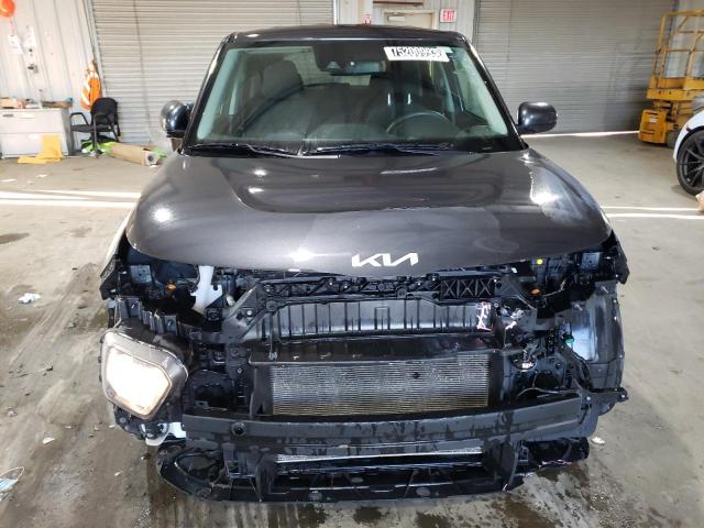 KNDJ23AU5N7809235 - 2022 KIA SOUL LX GRAY photo 5