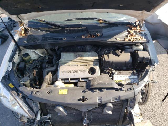 2T2HA31U25C042634 - 2005 LEXUS RX330 330 WHITE photo 12