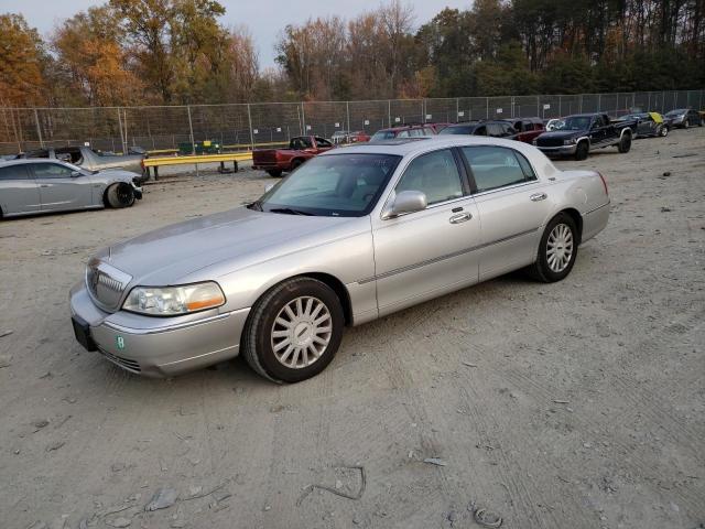 1LNHM82W55Y643598 - 2005 LINCOLN TOWN CAR SIGNATURE LIMITED SILVER photo 1