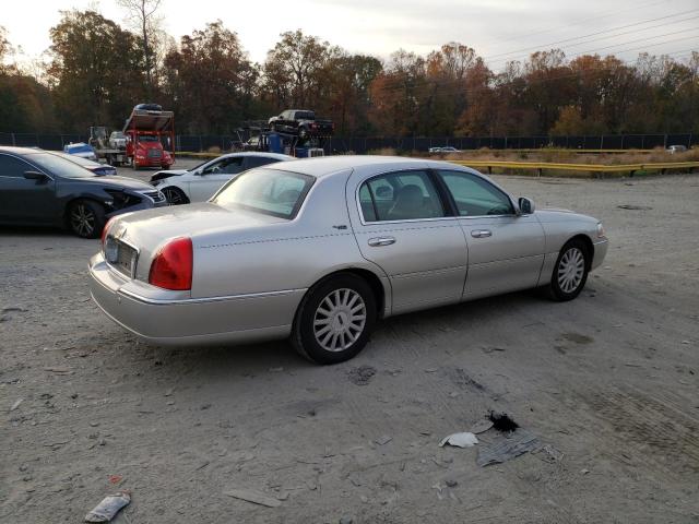 1LNHM82W55Y643598 - 2005 LINCOLN TOWN CAR SIGNATURE LIMITED SILVER photo 3