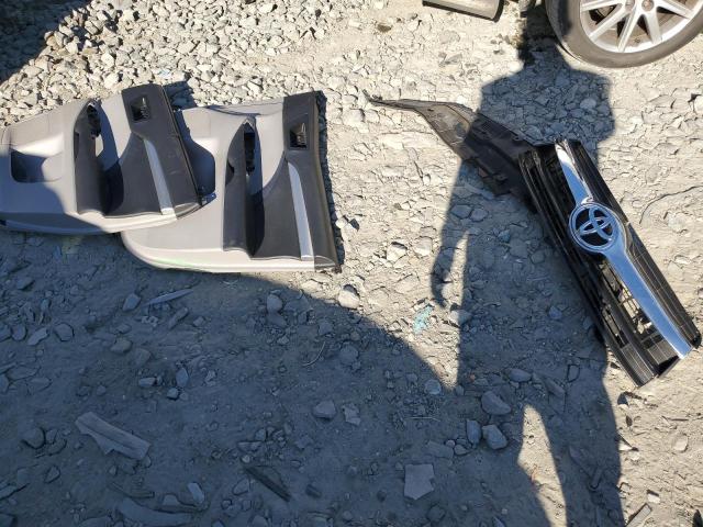 5TDJKRFH0FS107796 - 2015 TOYOTA HIGHLANDER XLE 银色 照片 13