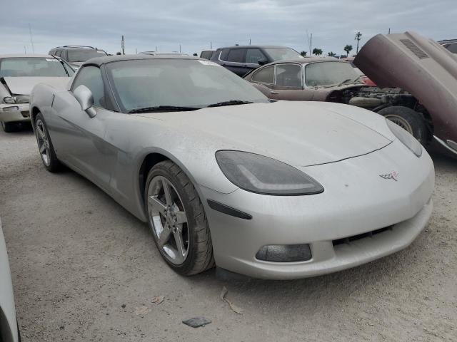 1G1YY26U275118560 - 2007 CHEVROLET CORVETTE SILVER photo 4