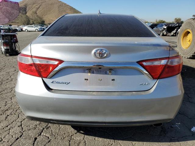 4T1BF1FK0HU651358 - 2017 TOYOTA CAMRY LE SILVER photo 6