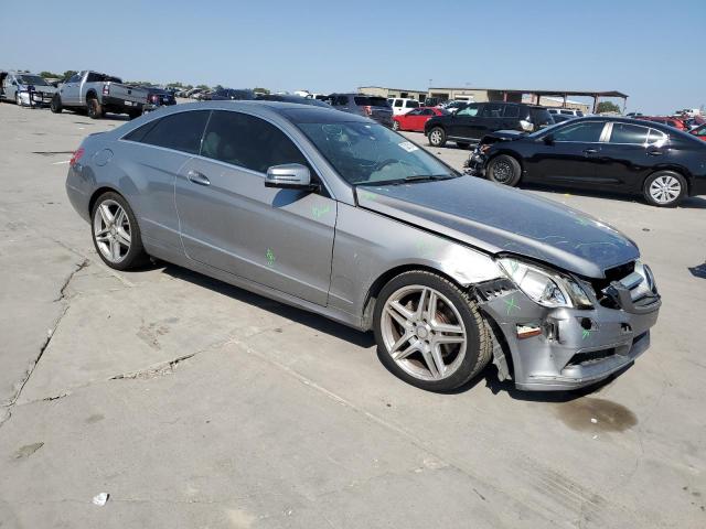 WDDKJ5GBXBF083341 - 2011 MERCEDES-BENZ E 350 GRAY photo 4