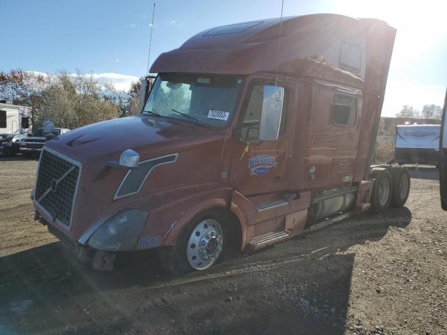 4V4NC9EJ5FN918555 - 2015 VOLVO VN VNL ORANGE photo 2