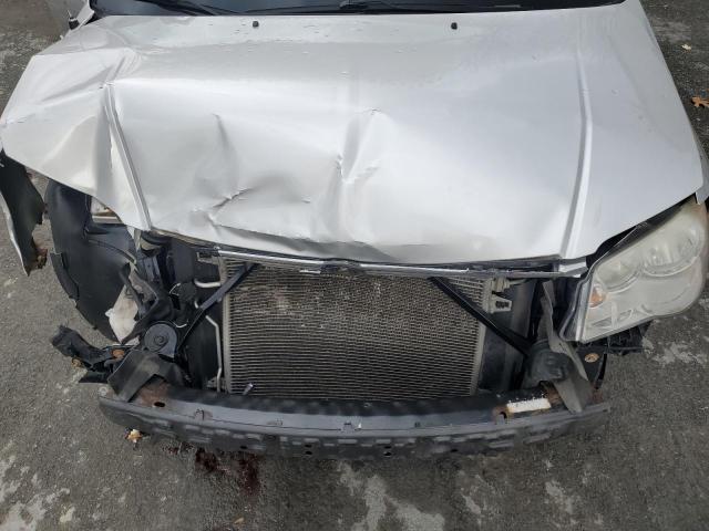 2A4RR5D16AR436978 - 2010 CHRYSLER TOWN & COU TOURING 银色 照片 12