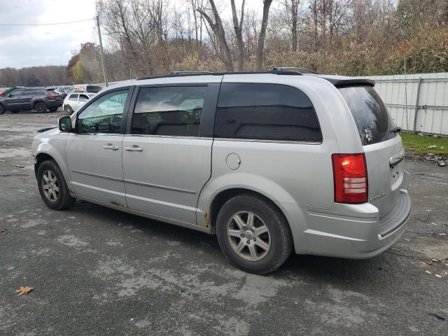 2A4RR5D16AR436978 - 2010 CHRYSLER TOWN & COU TOURING SILVER photo 2