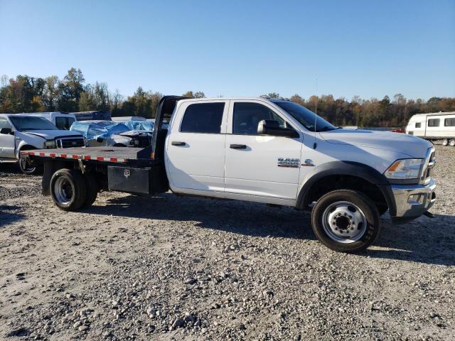 3C7WRKFL7JG270825 - 2018 RAM 4500 WHITE photo 4