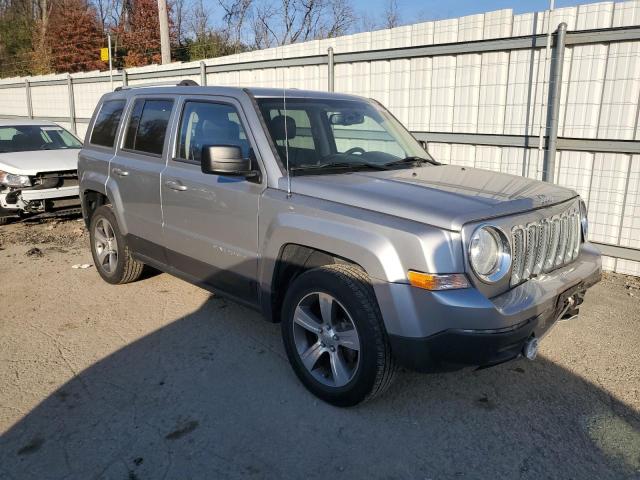 1C4NJRFB1GD784224 - 2016 JEEP PATRIOT LATITUDE SILVER photo 4