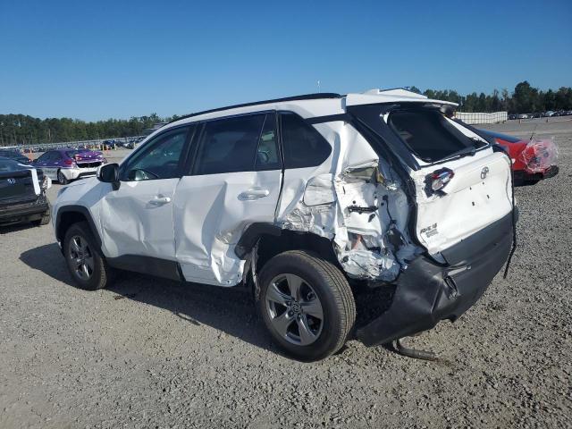 2T3P1RFV7PC377810 - 2023 TOYOTA RAV4 XLE WHITE photo 2