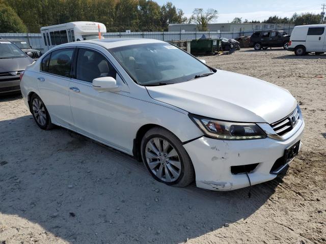 1HGCR3F83FA017588 - 2015 HONDA ACCORD EXL WHITE photo 4