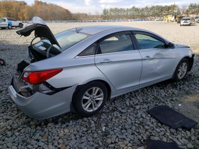 5NPEB4AC5DH662648 - 2013 HYUNDAI SONATA GLS SILVER photo 3