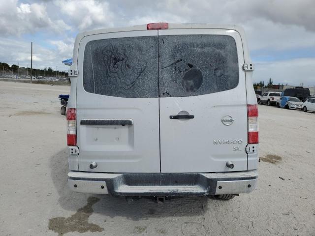 5BZAF0AA8JN850876 - 2018 NISSAN NV 3500 S SILVER photo 6