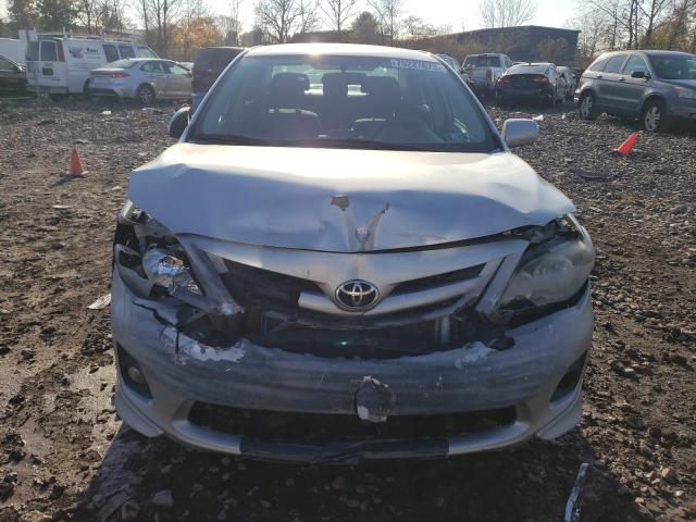 2T1BU4EE1CC795529 - 2012 TOYOTA COROLLA BASE SILVER photo 5