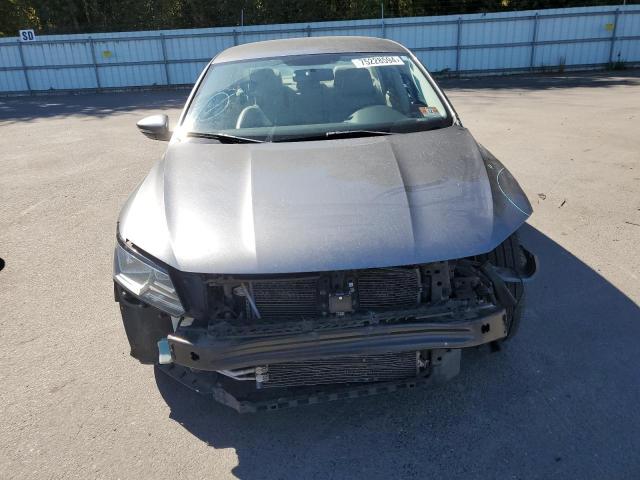 1VWDT7A31HC050391 - 2017 VOLKSWAGEN PASSAT R-LINE Grau Foto 5