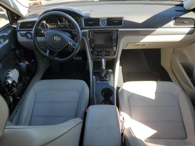 1VWDT7A31HC050391 - 2017 VOLKSWAGEN PASSAT R-LINE Grau Foto 8